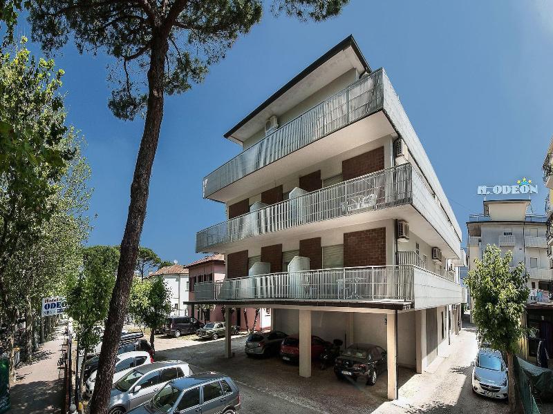 Hotel Odeon Τσέρβια Εξωτερικό φωτογραφία