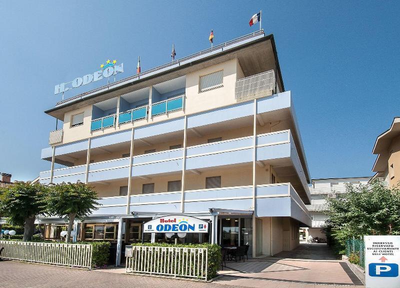 Hotel Odeon Τσέρβια Εξωτερικό φωτογραφία