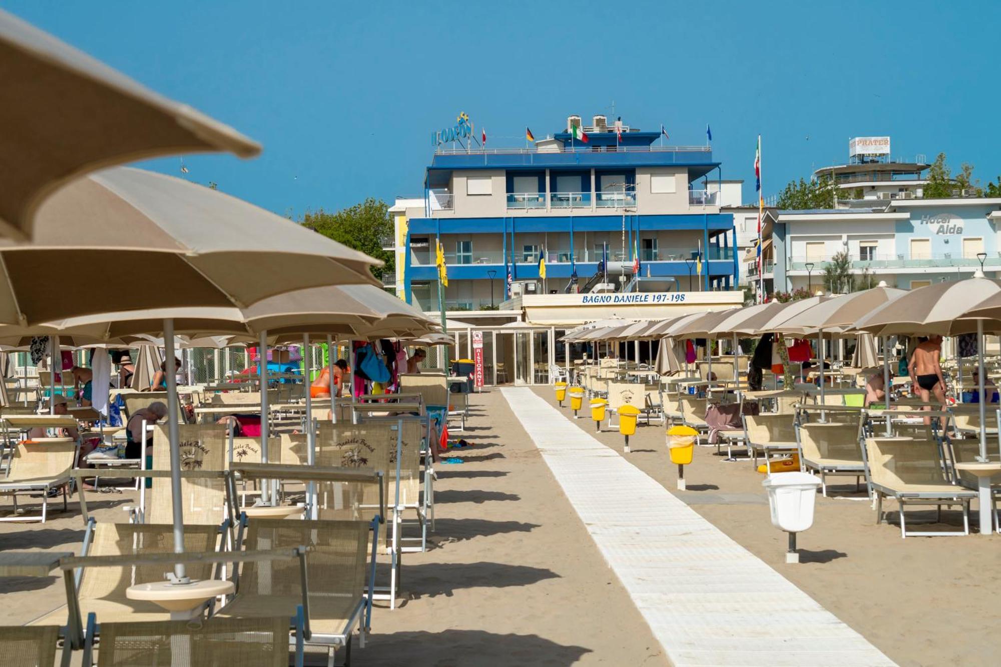 Hotel Odeon Τσέρβια Εξωτερικό φωτογραφία