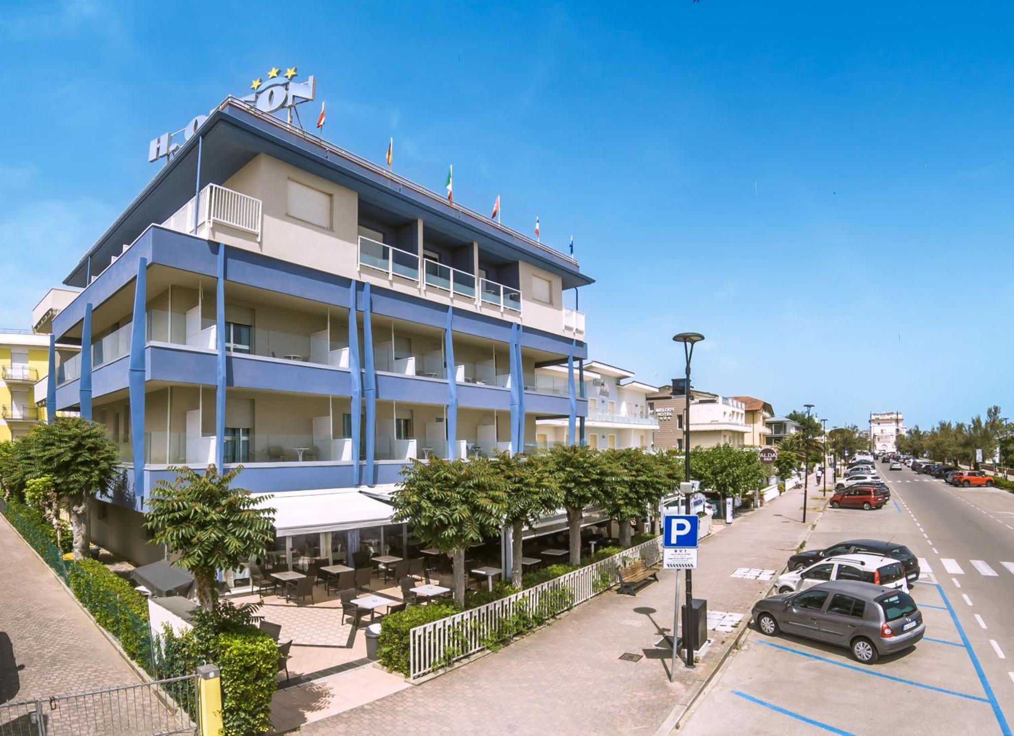 Hotel Odeon Τσέρβια Εξωτερικό φωτογραφία