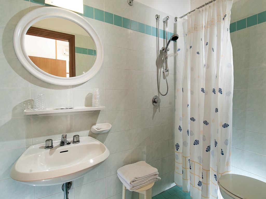 Hotel Odeon Τσέρβια Εξωτερικό φωτογραφία